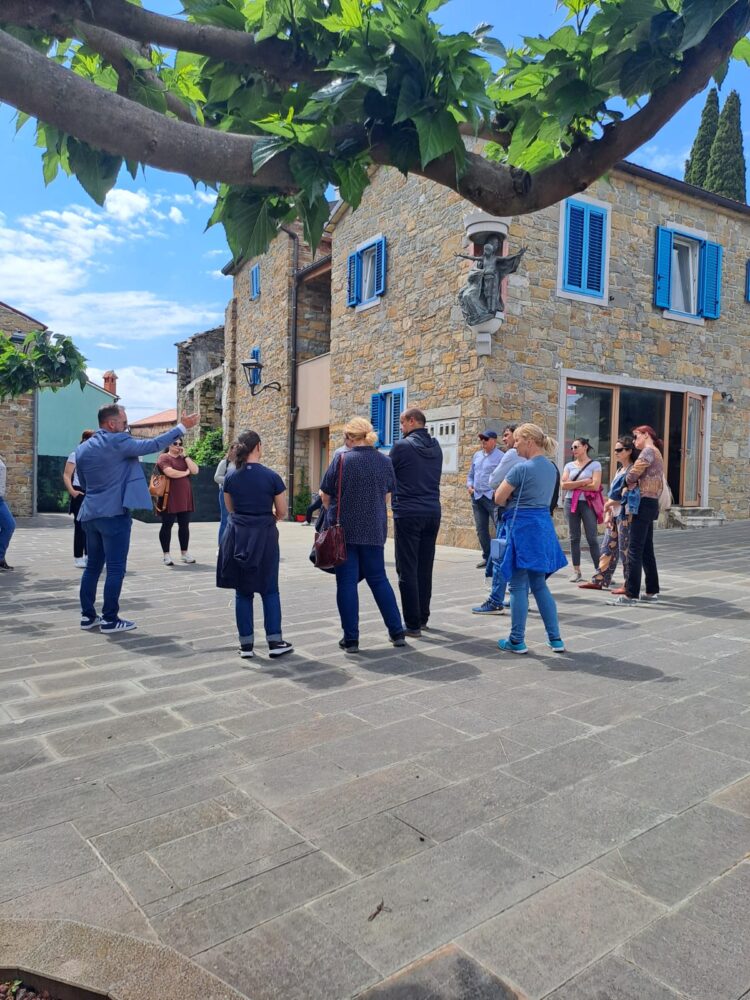 Studijsko putovanje u Sloveniju na temu pametnih sela